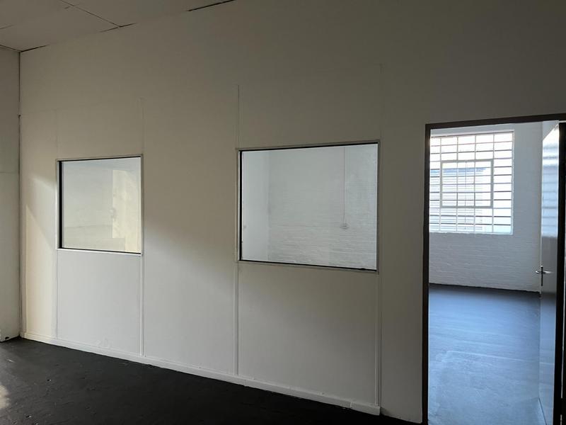To Let Commercial Property for Rent in Paarden Eiland Western Cape